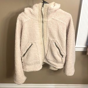 Hooded sherpa full zip. NWOT. So soft & warm. Lined